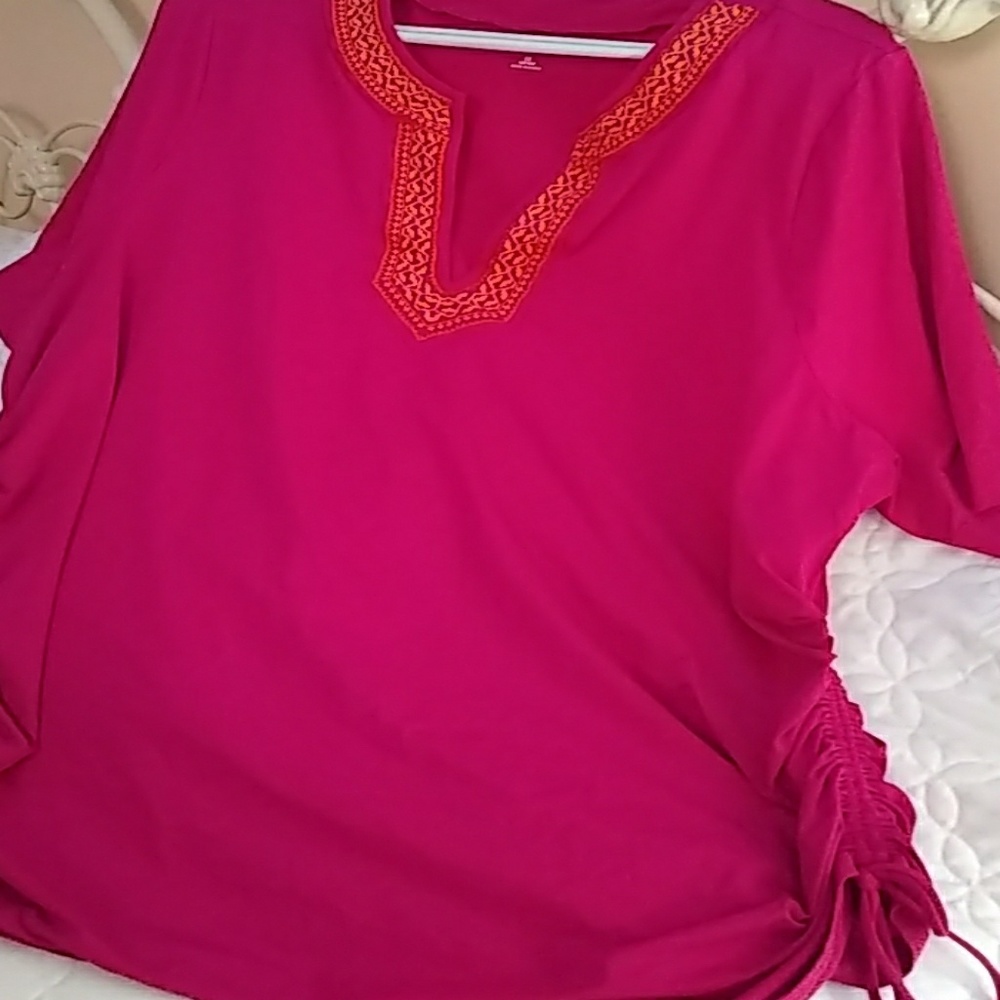 Lands end rash guard top!
